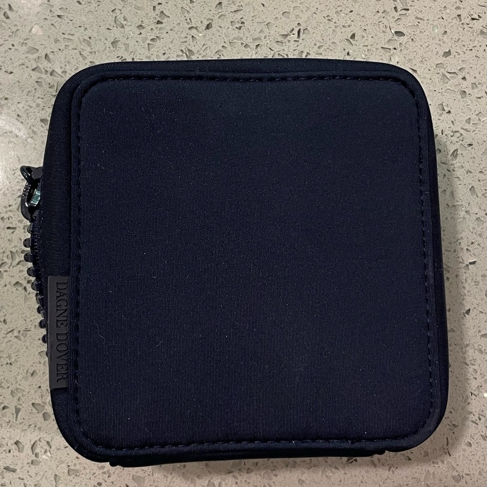 Dagne dover- ARLO NEOPRENE TECH ORGANIZER